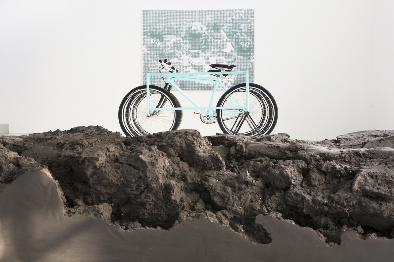 Kit O’ Parts - Francis Baudevin,Lilian Bourgeat,Claude Closky,Delphine Coindet,Laurent Faulon,Swetlana Heger,Jeppe Hein,Pierre Joseph,Claude Lévêque,Ingrid Luche,Didier Marcel,Matthew McCaslin,Jonathan Monk,Petra Mrzyk & Jean-François Moriceau,Loïc Raguénès,Tony Regazzoni,Delphine Reist,Bruno Serralongue,Pierre Vadi,Xavier Veilhan,Kelley Walker,Pae White