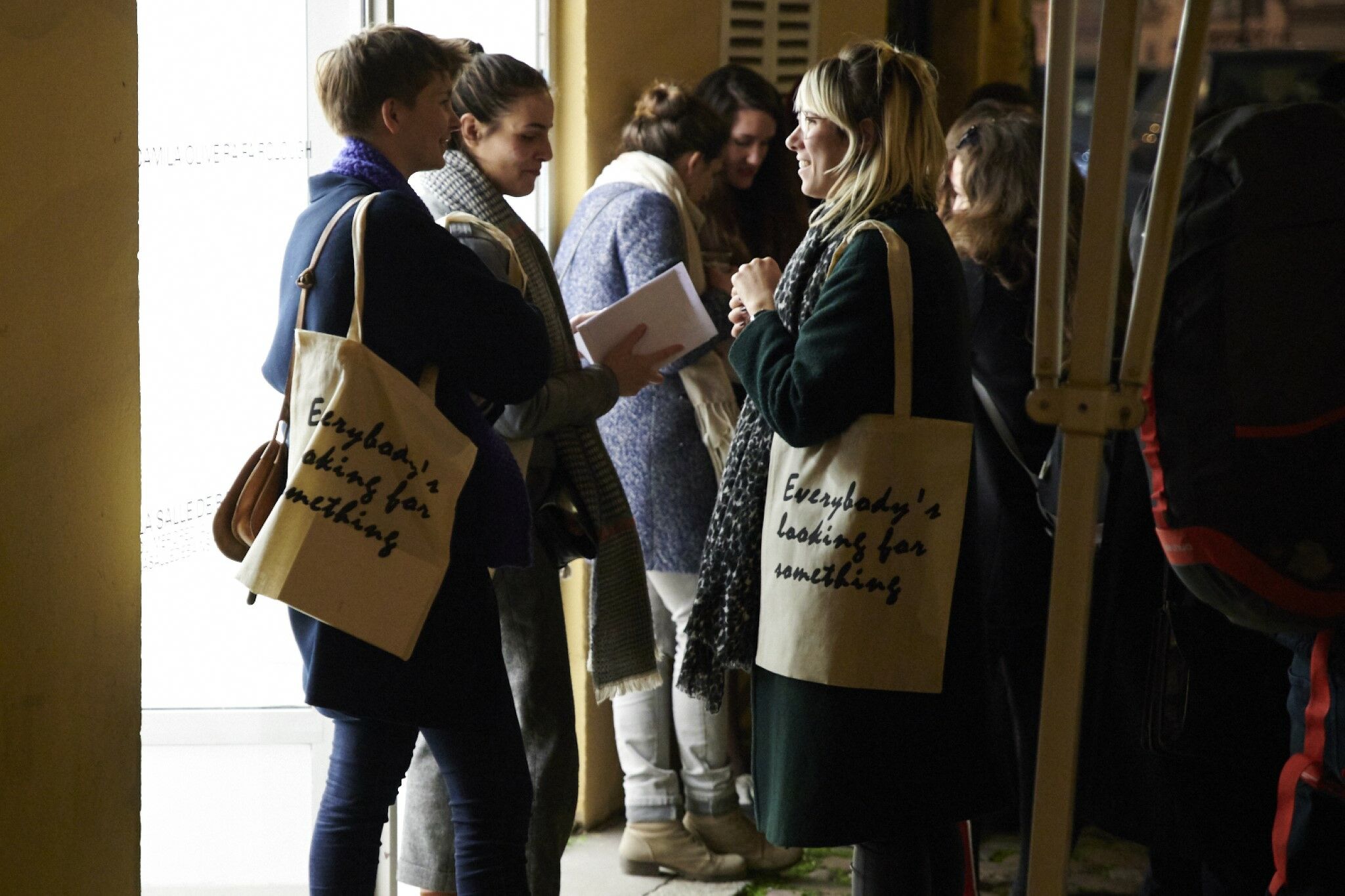 Everybody's looking for something - salle 2 (everything must go) - Camila Oliveira Fairclough