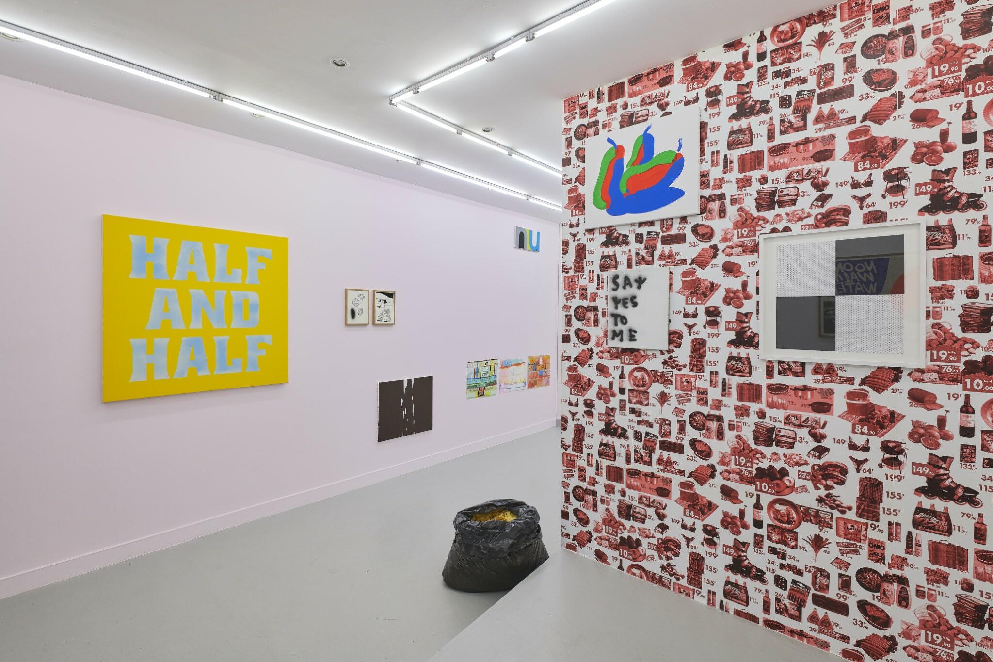 Everybody's looking for something - salle 3 (money, food, love) - Camila Oliveira Fairclough,Karina Bisch & Nicolas Chardon,Corentin Canesson,Valentin Carron,Claude Closky,Anne-Lise Coste,Raffaella Della Olga,Éléonore False,Sylvie Fanchon,Corita Kent,Jonathan Martin,Sophie Nys,Hugo Pernet,Christian Robert-Tissot,Alain Séchas,Sarah Tritz,Emmanuel Van der Meulen,Fabio Viscogliosi